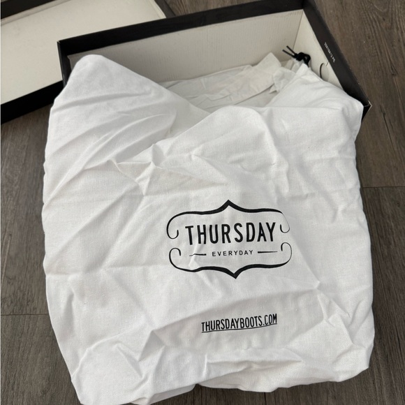 Men’s Thursday Boot - Size 9.5 - White Sneakers with Brown Sole - Never Been Wor - Picture 5 of 5